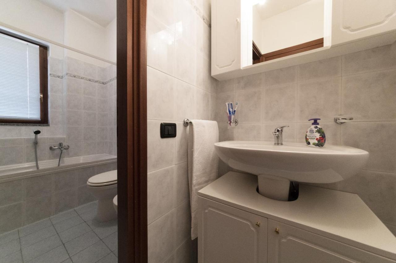 2-Bedroom Lakeview Apartment At The Lake Acquaseria Zewnętrze zdjęcie